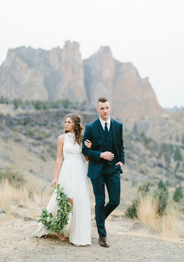 Wedding Store «Merrime Bride & Soiree», reviews and photos, 211 W 1st Ave #101, Albany, OR 97321, USA