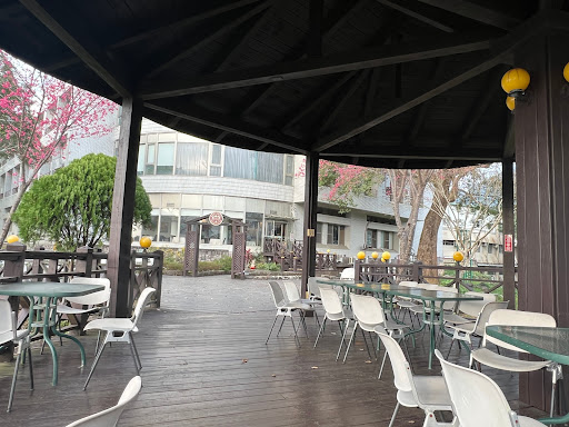 YOUTH cafe' 比雅山分店