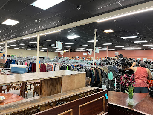 Thrift Store «Salvation Army Thrift Store», reviews and photos, 5042 S Padre Island Dr, Corpus Christi, TX 78411, USA