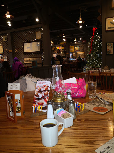 American Restaurant «Cracker Barrel Old Country Store», reviews and photos, 1048 South St #40, Wrentham, MA 02093, USA