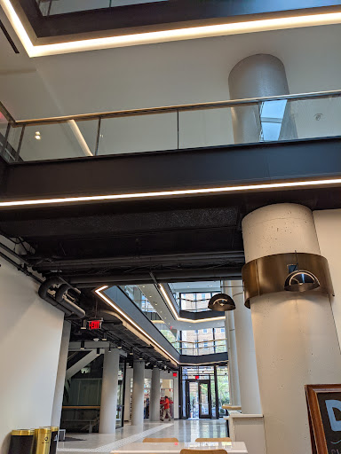 Shopping Mall «Shops At 2000 Penn», reviews and photos, 2000 Pennsylvania Ave NW #3500, Washington, DC 20006, USA