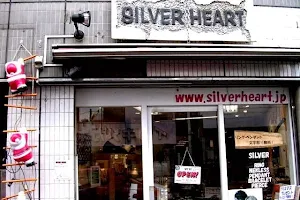 Silver Heart image