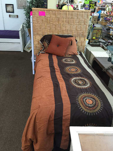 Thrift Store «Hidden Treasures», reviews and photos, 8240 Causeway Blvd, Tampa, FL 33619, USA