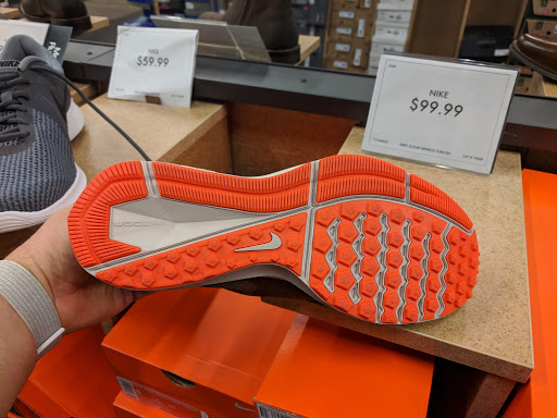 Shoe Store «DSW Designer Shoe Warehouse», reviews and photos, 3704 W Dublin Granville Rd, Columbus, OH 43235, USA