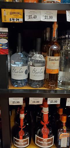 Liquor Store «Nostrand Wines & Liquors», reviews and photos, 549 Nostrand Ave, Brooklyn, NY 11216, USA