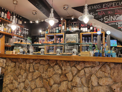 La Bodeguita Esmeralda - C. la Rúa, 4, 39700 Castro-Urdiales, Cantabria, Spain