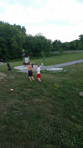 Park «Sargent Park», reviews and photos, 3530 E Douglas Ave, Des Moines, IA 50317, USA