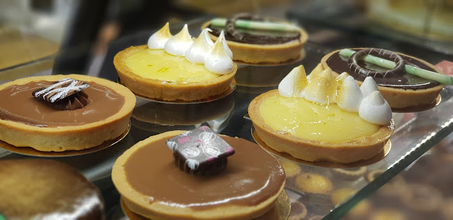 Λεωφόρος Μαραθώνος 113, Ηρώων Πολυτεχνείου 1, Γέρακας 153 44