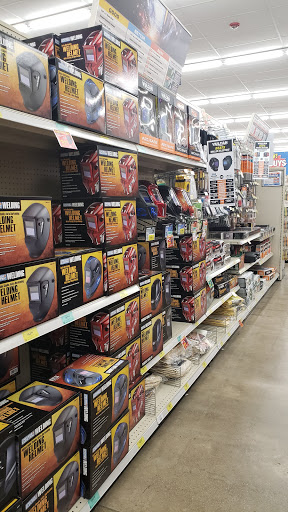 Hardware Store «Harbor Freight Tools», reviews and photos, 1559 Irving Park Rd, Hanover Park, IL 60133, USA