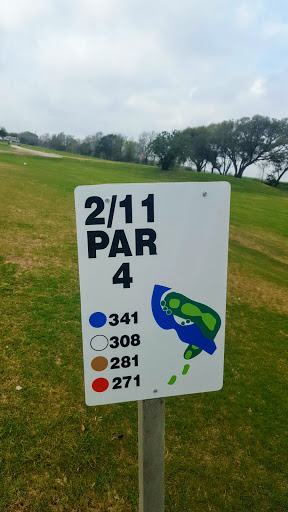 Golf Course «Austin Bayou Golf Course and RV Park», reviews and photos, 2111 County Rd 33, Danbury, TX 77534, USA
