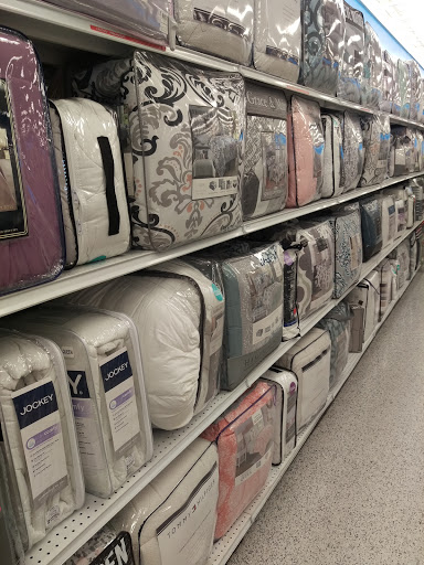 Clothing Store «Ross Dress for Less», reviews and photos, 2151 N Harris Blvd, Layton, UT 84041, USA