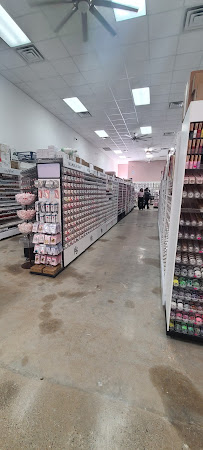 Valley Nail Supply - Photo 5 - Car repair in McAllen, TX, McAllen