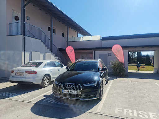 Style your Smile by Lisa Pühringer In Vorchdorf