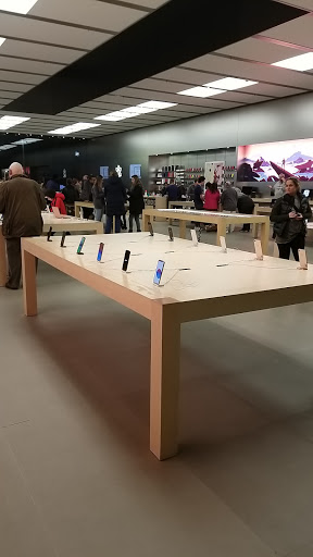 Computer Store «Apple Manhasset», reviews and photos, 1900 Northern Blvd, Manhasset, NY 11030, USA