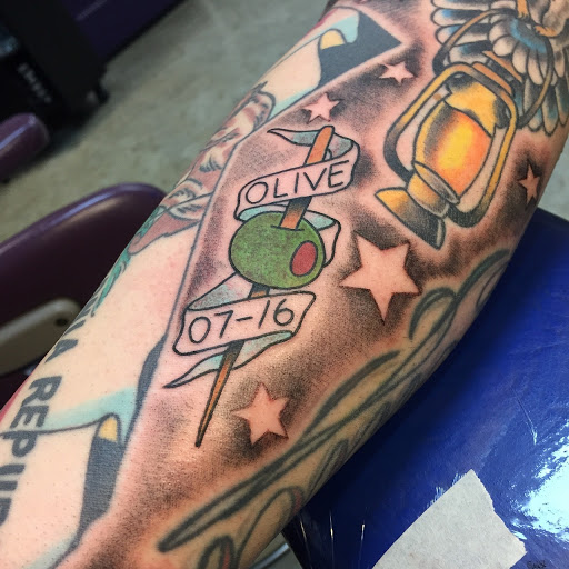 Tattoo Shop «Black Widow Tattoo Studio», reviews and photos, 6745 Watt Ave, North Highlands, CA 95660, USA