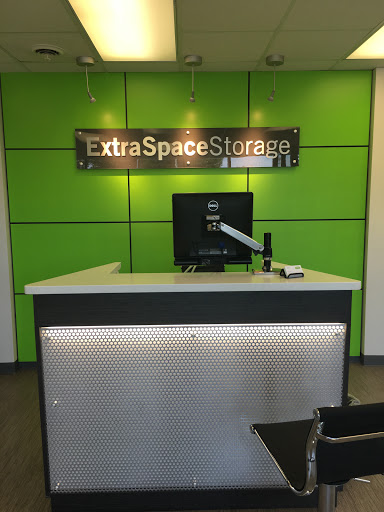 Storage Facility «Extra Space Storage», reviews and photos, 5525 W Roosevelt Rd, Cicero, IL 60804, USA