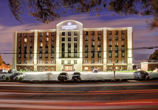Hotel management school Richmond