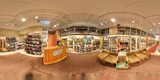 Shoe Store «Danform Shoes Burlington», reviews and photos, 2 Church St, Burlington, VT 05401, USA