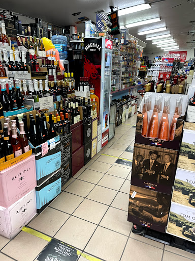 Liquor Store «Norman’s Liquors and Fine Wines», reviews and photos, 5235 Gulf Blvd, St Pete Beach, FL 33706, USA