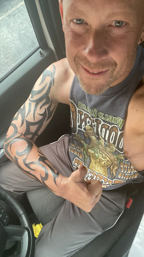 Explore giraffe tattoo ideas, creative tattoo ideas in Chattanooga, available at Custom Concepts Ink