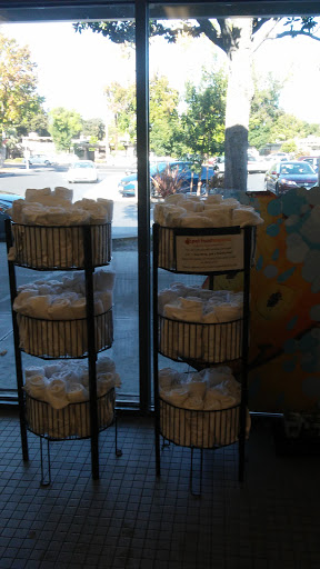 Pet Supply Store «Pet Food Express», reviews and photos, 3910 Middlefield Rd, Palo Alto, CA 94303, USA