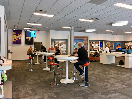 Cell Phone Store «AT&T», reviews and photos, 6001 Pinnacle Pkwy, Covington, LA 70433, USA