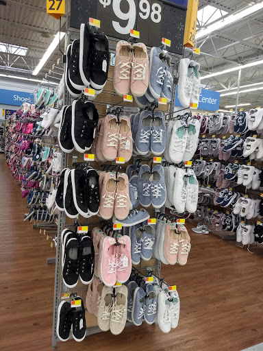 Discount Store «Walmart», reviews and photos, 150 Barnum Avenue Cutoff, Stratford, CT 06614, USA