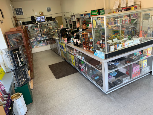 Ridge Smoke Shop, 6200 Ridge Ave, Philadelphia, PA 19128, USA, 