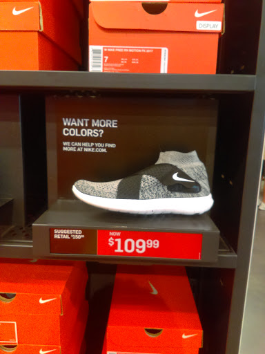 Clothing Store «Nike Factory Store», reviews and photos, 2950 I-20 Frontage Rd #755, Grand Prairie, TX 75052, USA