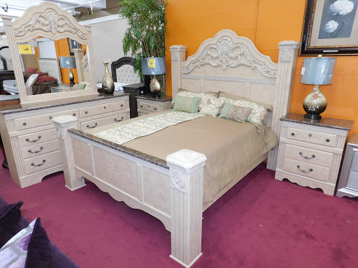 Furniture Store «Casa Linda Furniture», reviews and photos, 4815 Whittier Blvd, Los Angeles, CA 90022, USA