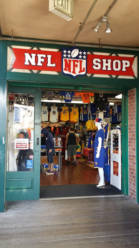 Sportswear Store «College Shop», reviews and photos, 2 Beach St, San Francisco, CA 94133, USA