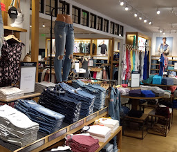 American Eagle Outfitters photo
