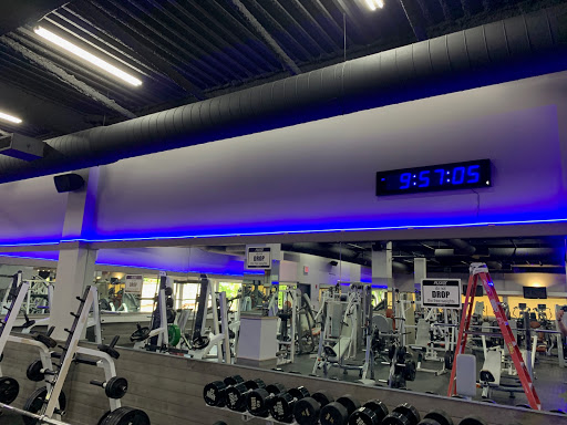 Gym «Intoxx Fitness - Grasmere», reviews and photos, 2071 Clove Rd, Staten Island, NY 10304, USA