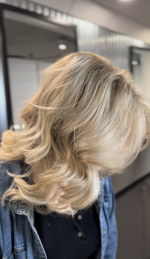 Hair Salon «Kate Emilies A Salon», reviews and photos, 54 Pembroke Rd #6, Danbury, CT 06811, USA