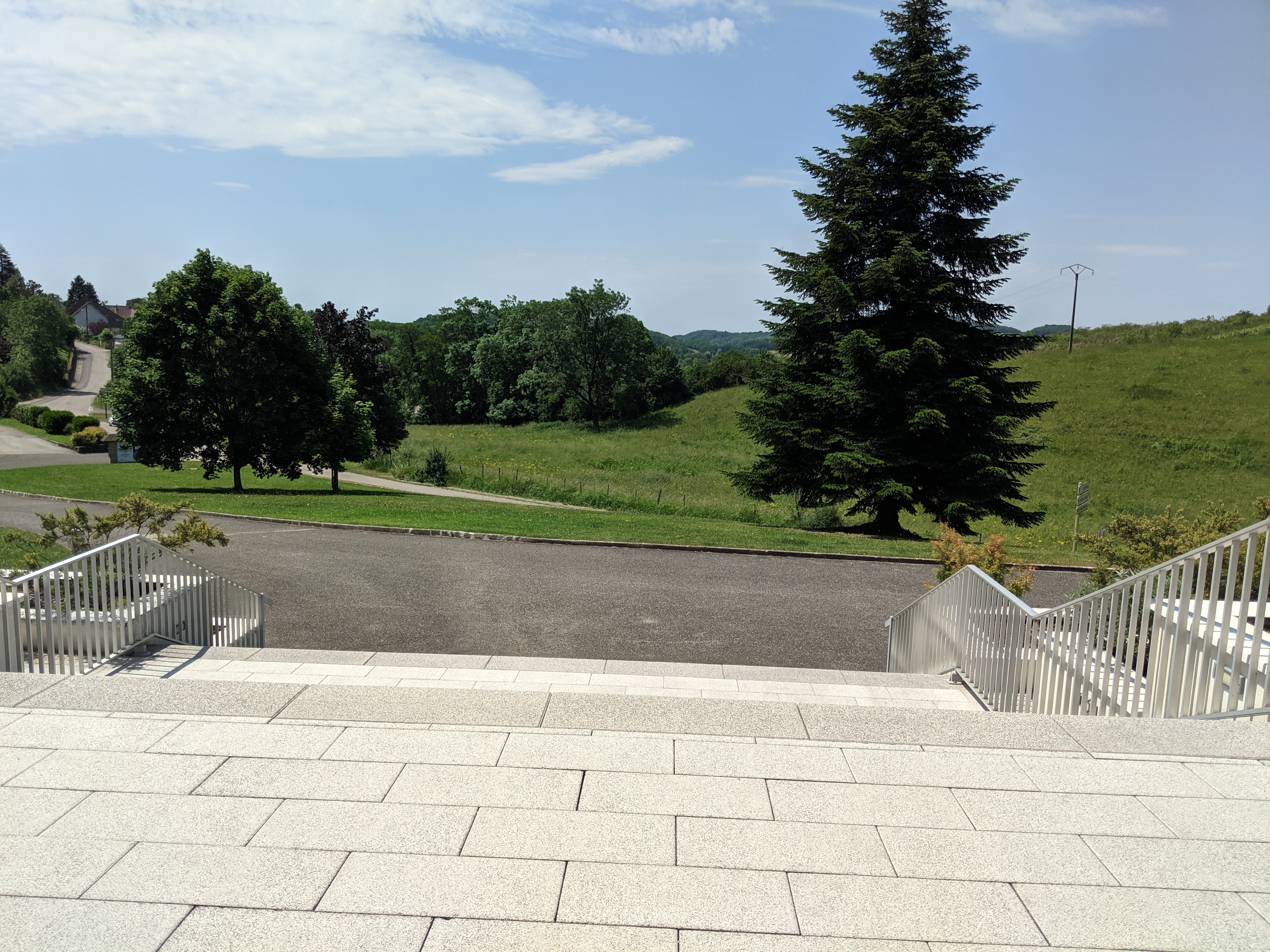 Photo n° 5 de l'avis de S.e fait le 04/06/2019 à 20:59