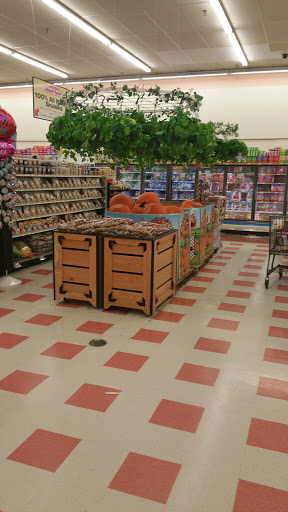 Grocery Store «Market Basket», reviews and photos, 70 Pleasant Valley St, Methuen, MA 01844, USA