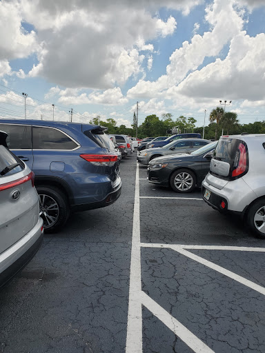 Car Dealer «New Wave Auto Sales», reviews and photos, 19206 US-19, Clearwater, FL 33764, USA