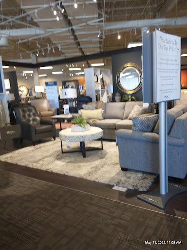 Furniture Store «Value City Furniture», reviews and photos, 3801 William Penn Hwy, Monroeville, PA 15146, USA