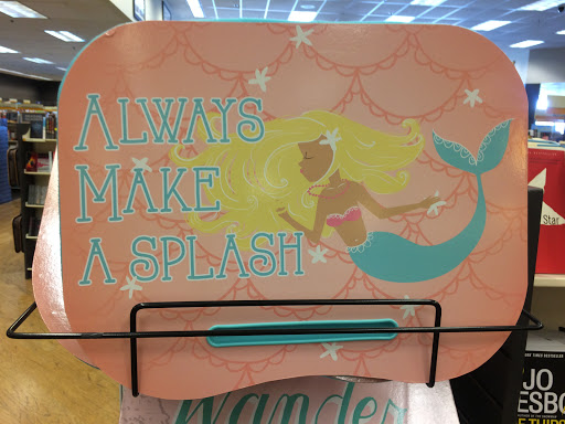 Book Store «Books-A-Million», reviews and photos, 994 Breckenridge Ln, Louisville, KY 40207, USA