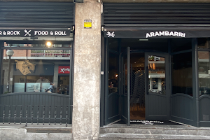 Arambarri food and roll santutxu image