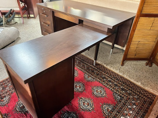 Consignment Shop «Design Furniture Outlet & Consignment», reviews and photos, 1928 Gulf to Bay Blvd, Clearwater, FL 33765, USA