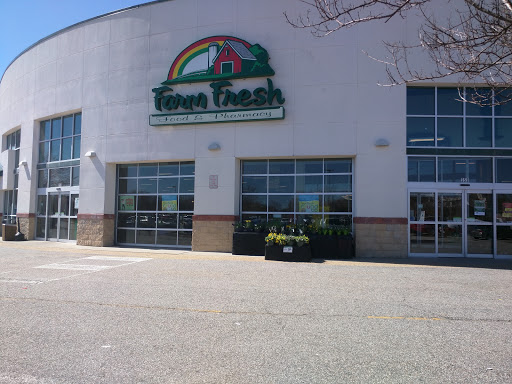 Supermarket «Farm Fresh», reviews and photos, 353 Chatham Dr, Newport News, VA 23602, USA