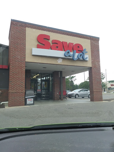 Save-A-Lot, 125 Cleveland St, Elyria, OH 44035, USA, 