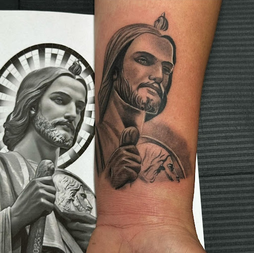 Explore mtg tattoo ideas, creative tattoo ideas in Arlington, available at Tat2z4Life LLC Tattoos and Body Piercings BY ALMA