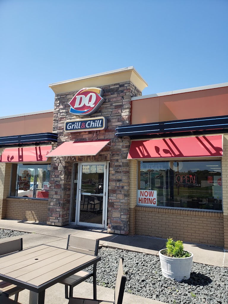 Dairy Queen Grill & Chill 55304