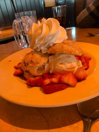 Restaurant «The Cheesecake Factory», reviews and photos, 3124 W Friendly Ave, Greensboro, NC 27408, USA