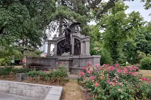 Titanic Engineers' Memorial image