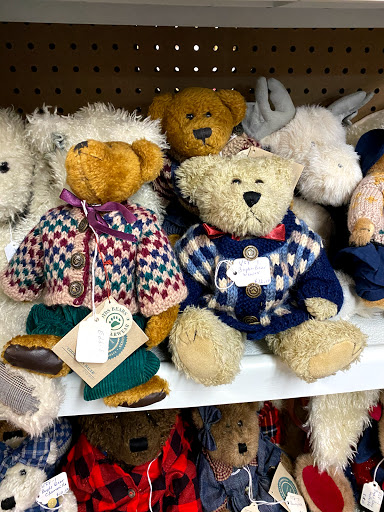 Home Goods Store «Olde Factory», reviews and photos, 139 S Hanover St, Hummelstown, PA 17036, USA