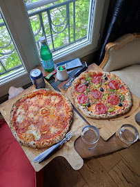 Plats et boissons du Pizzeria La Caz'à Pizza à Vincennes - n°5