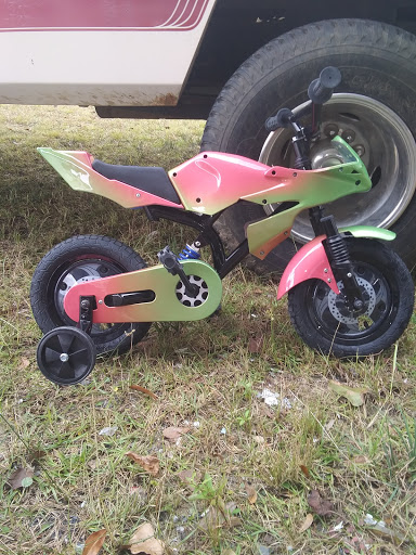 Auto Body Shop «Downs Paint & Body Shop», reviews and photos, 6141 US-90, Milton, FL 32570, USA